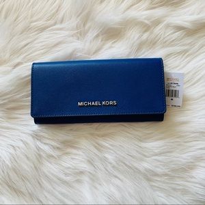 Michael Kors Blue Wallet 💙